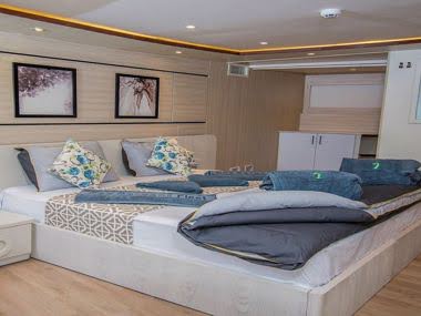 M/Y SS Grand - Main Deck Suite